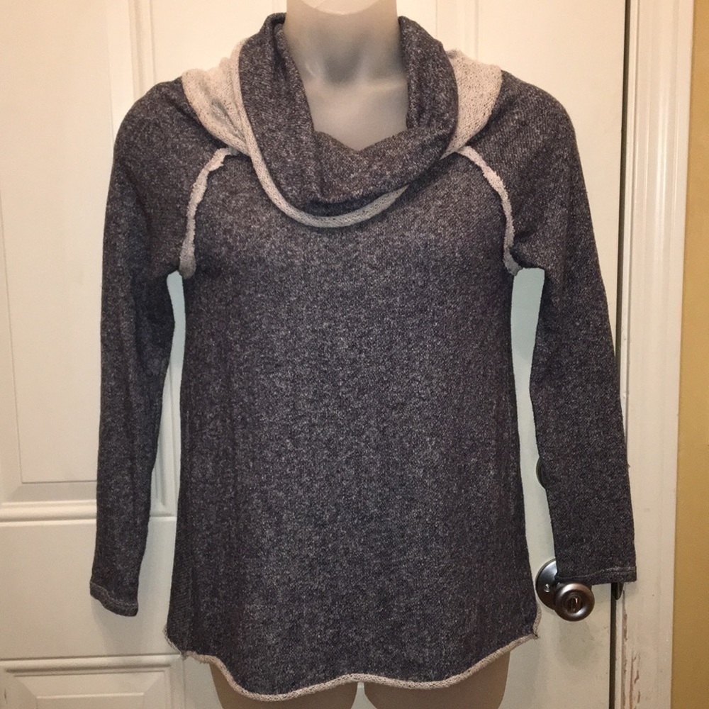 Vanilla bay sweatshirt